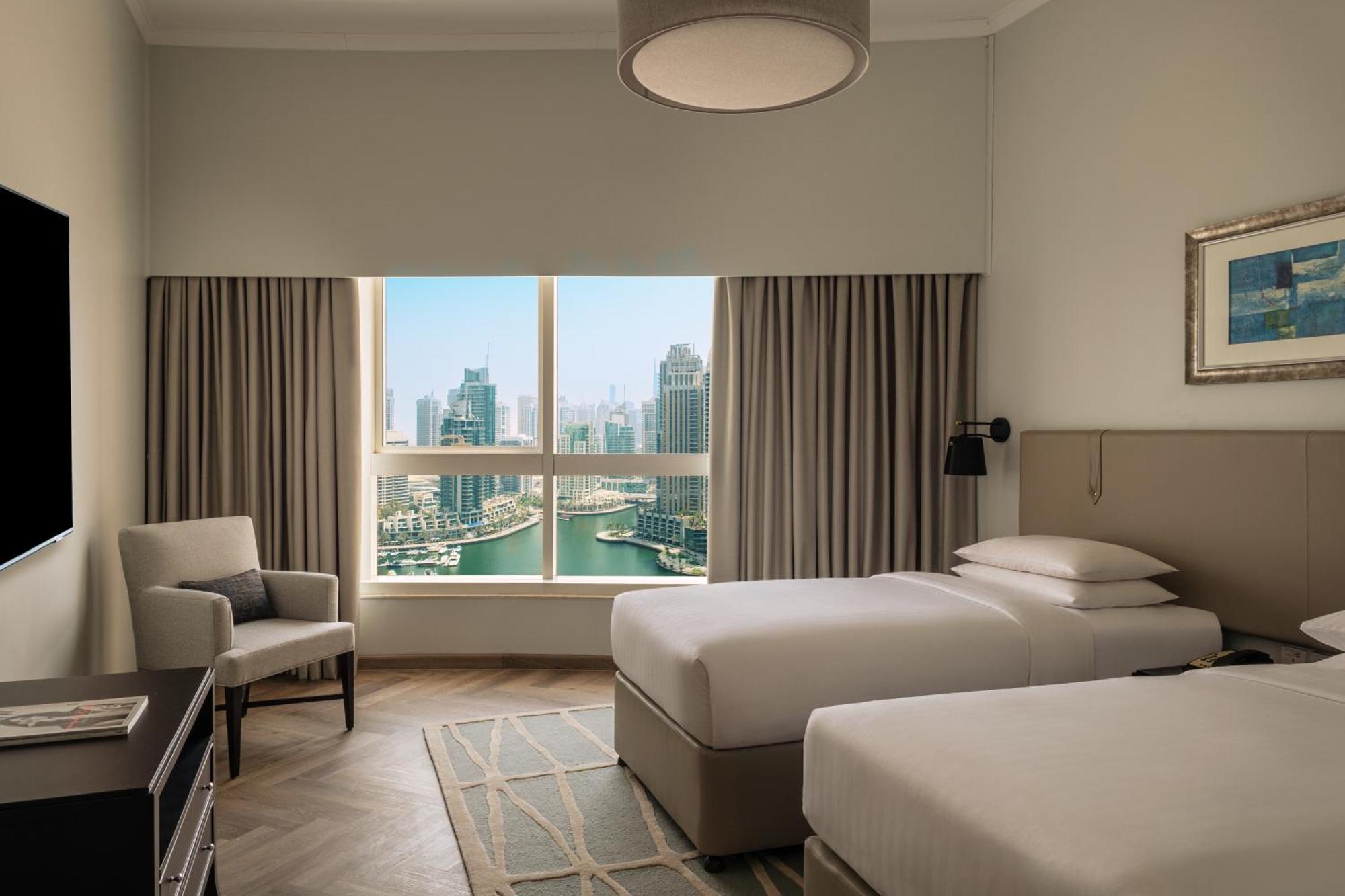 Dubai Marriott Harbour Hotel And Suites Exterior photo