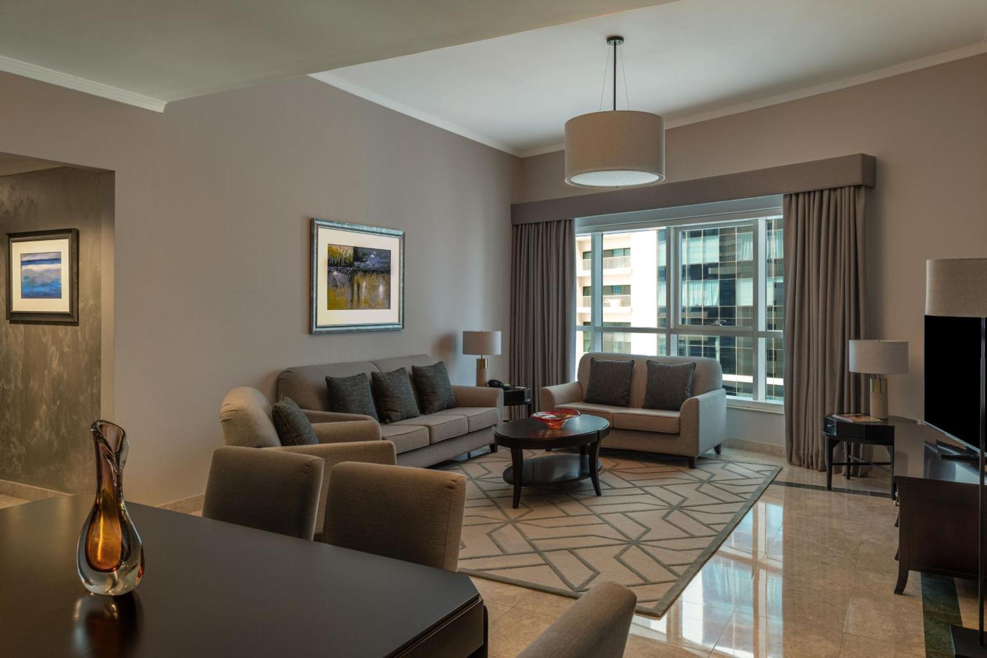 Dubai Marriott Harbour Hotel And Suites Exterior photo