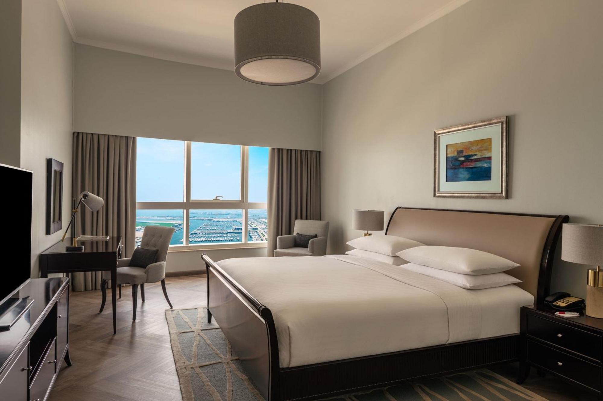Dubai Marriott Harbour Hotel And Suites Exterior photo
