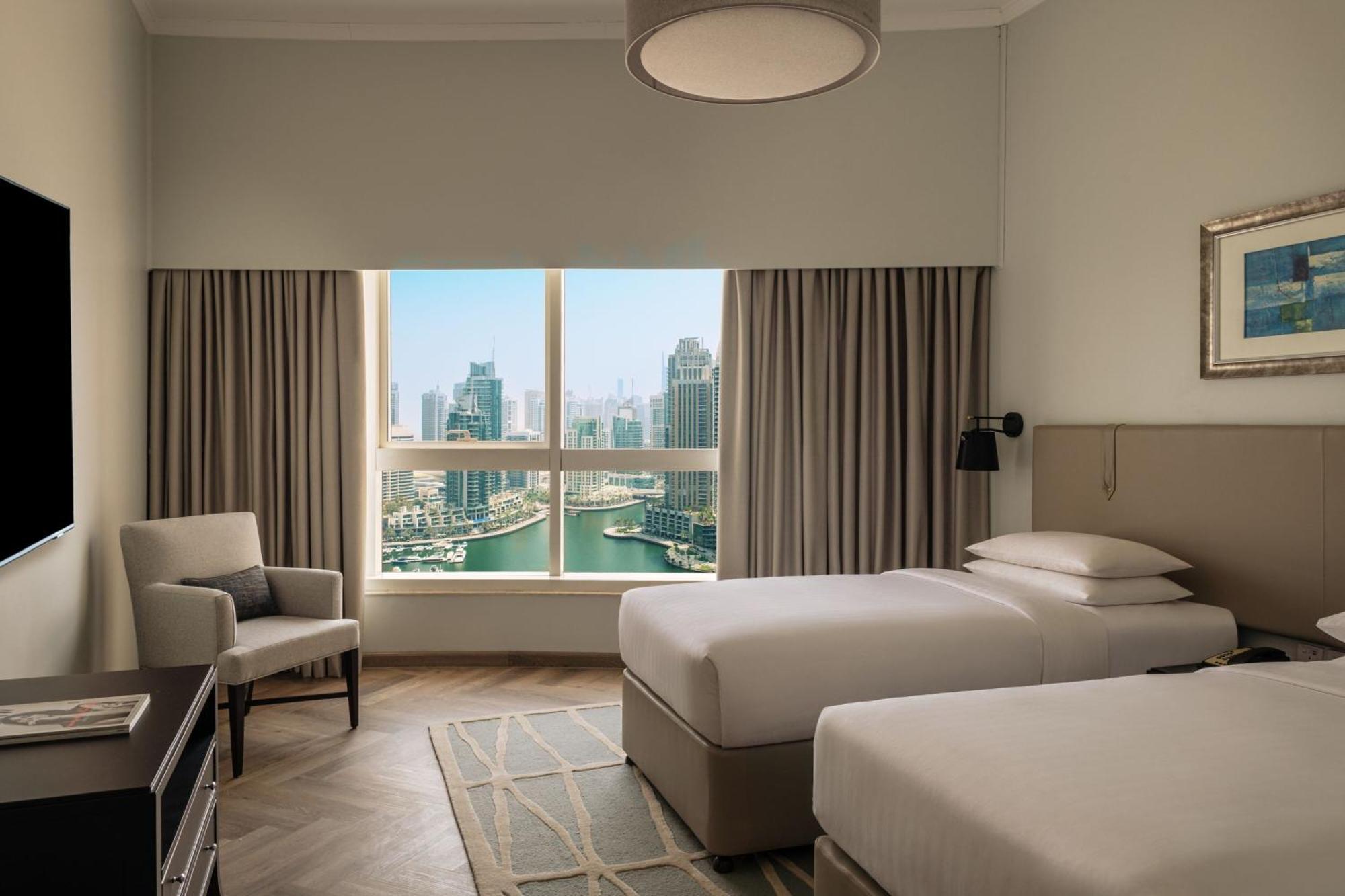 Dubai Marriott Harbour Hotel And Suites Exterior photo
