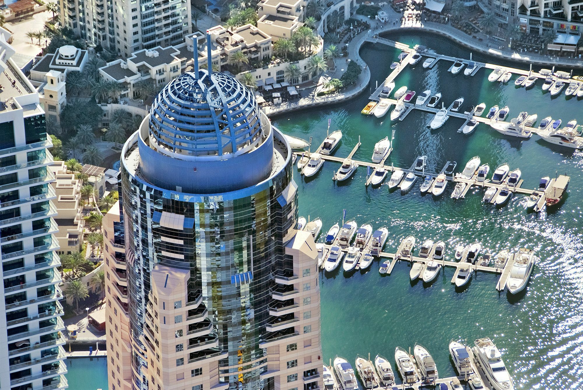 Dubai Marriott Harbour Hotel And Suites Exterior photo
